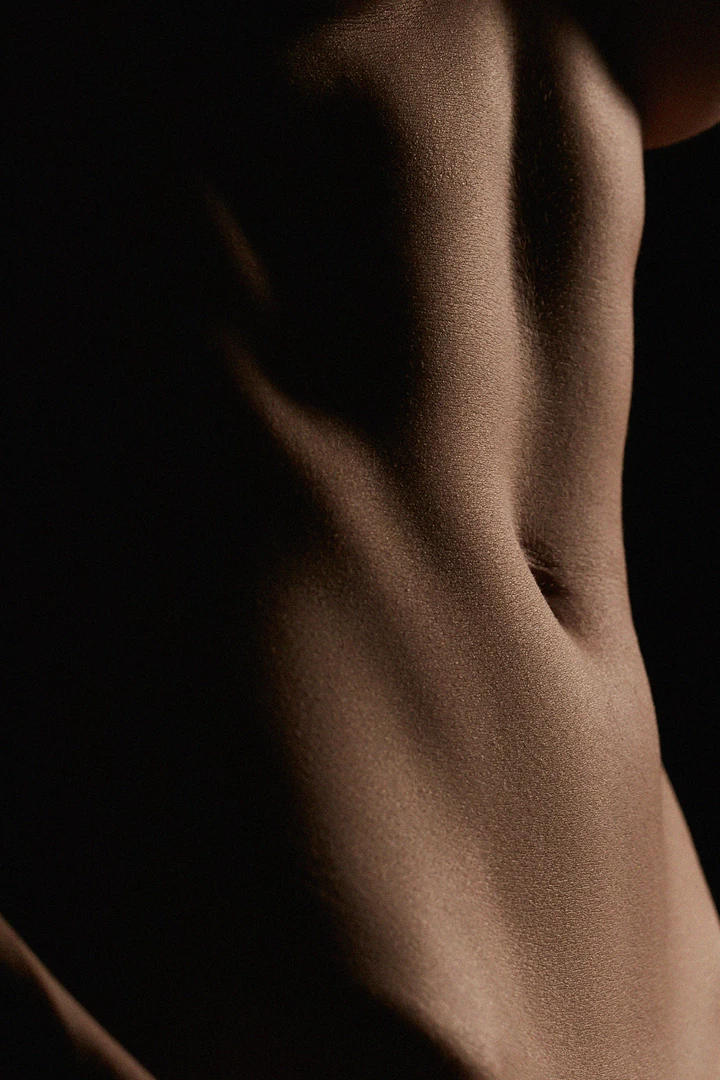 A plastic surgeon's website: design refined to perfection